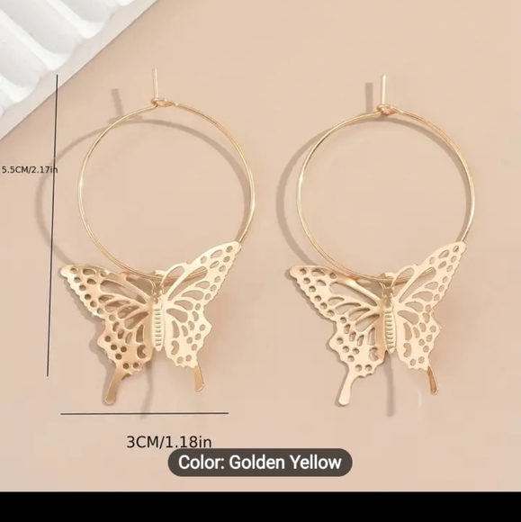 Golden hollow butterfly hoop earrings - Picture 4 of 4